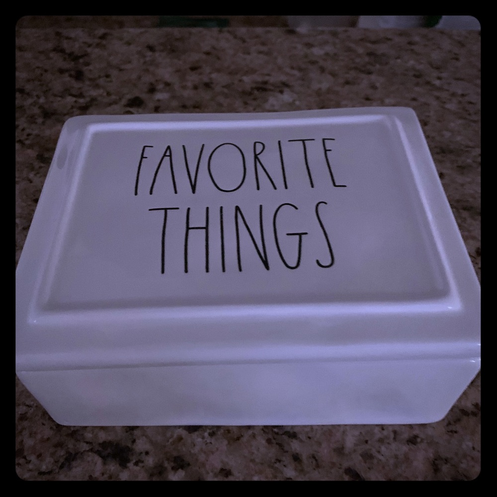Rae Dunn FAVORITE THINGS box